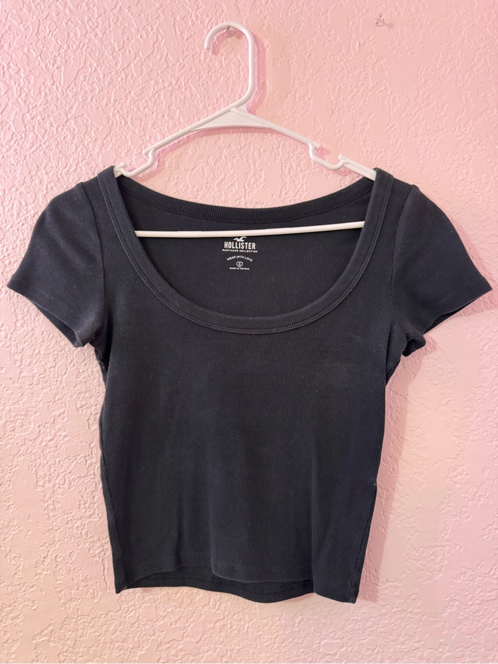 Hollister Black Scoop Neck Ribbed Baby Tee